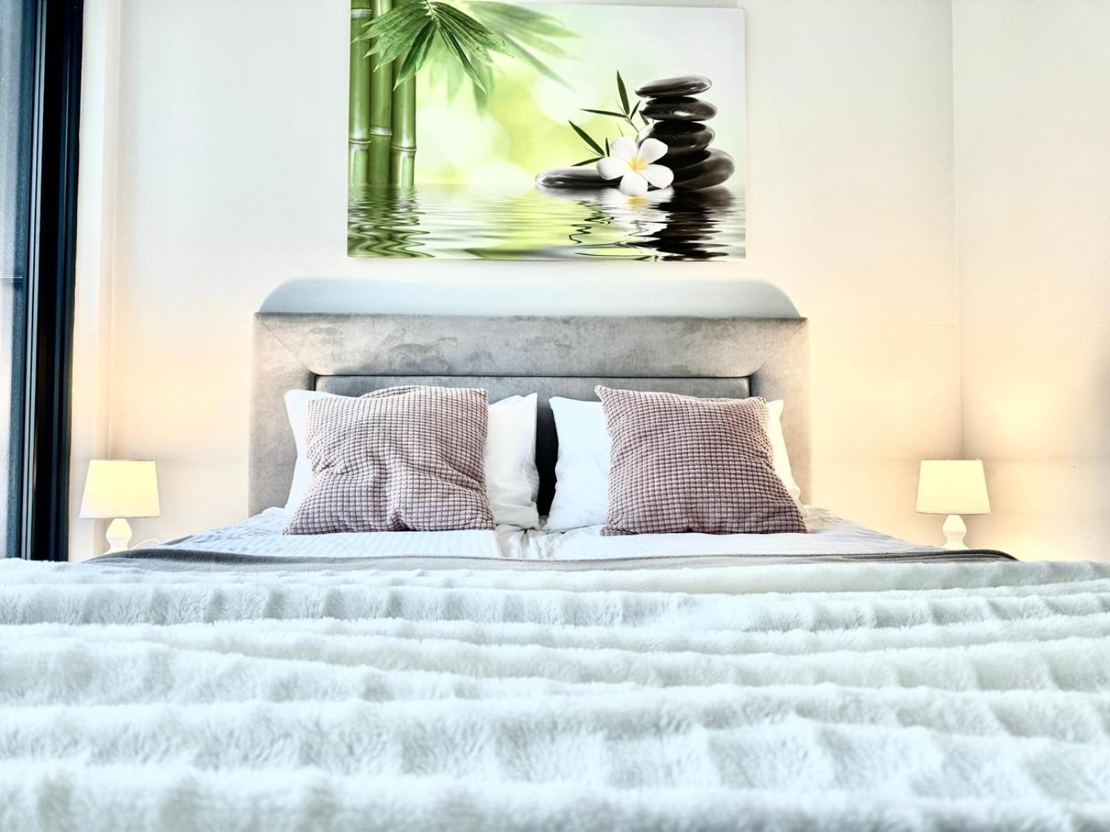Prestige House Apartament - 2 Sypialnie Z Ogrodkiem I Basenem โปเบียโรโว ภายนอก รูปภาพ