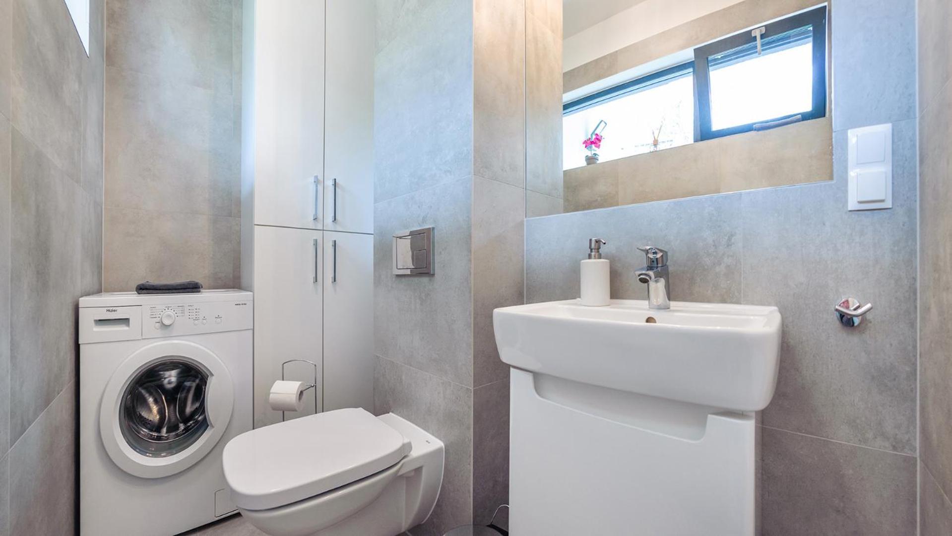Prestige House Apartament - 2 Sypialnie Z Ogrodkiem I Basenem โปเบียโรโว ภายนอก รูปภาพ